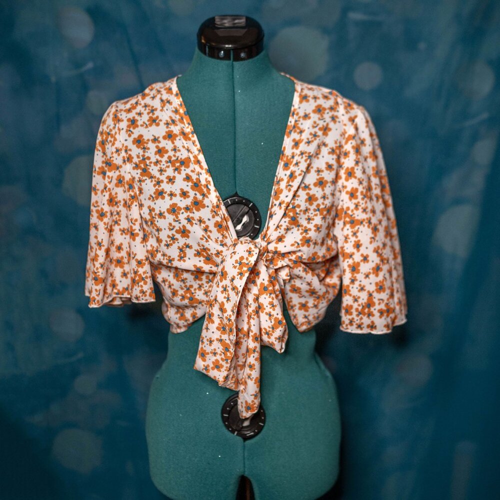 CLEARANCE Shein Red Polka Dot Wrap Crop Top Floral Tie-Front Crop Top XL Set - Picture 8 of 11